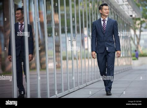 Businessman China 的图像结果