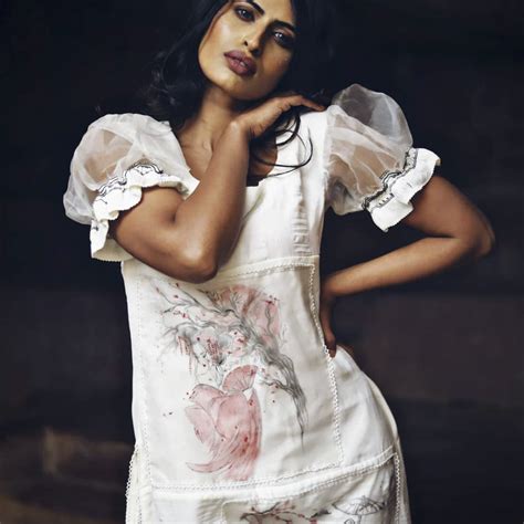 Order Bespoke Clothing From Designer Label, The Trunk | LBB