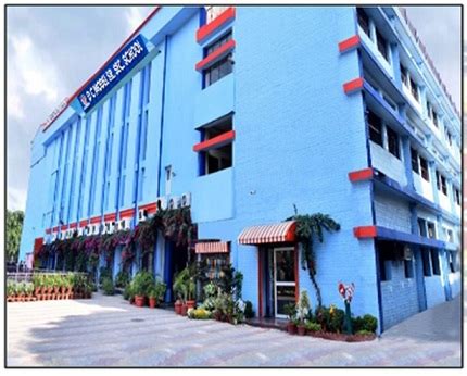 DC MODEL SR. SEC. SCHOOL (Panchkula)