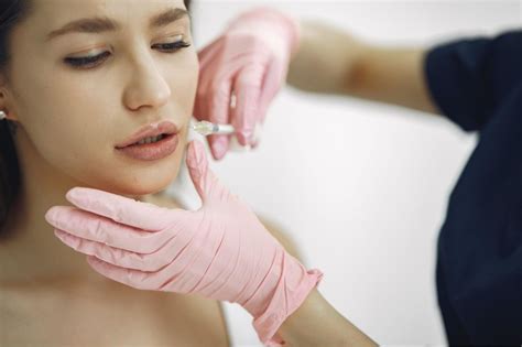 Botox VS Fillers: Which is Better For Your Skin And How do Lip Fillers ...
