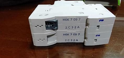 Siemens 5SL62327RC 32 A Two Pole MCB : Amazon.in: Home Improvement