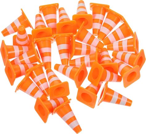 Amazon.com: TOPPERFUN 30Pcs Mini Traffic Cones, 1in Mini Cones Orange ...