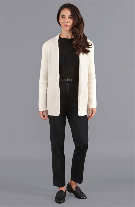 Womens Midweight Cotton Relaxed Fit Knitted Blazer – Paul James Knitwear