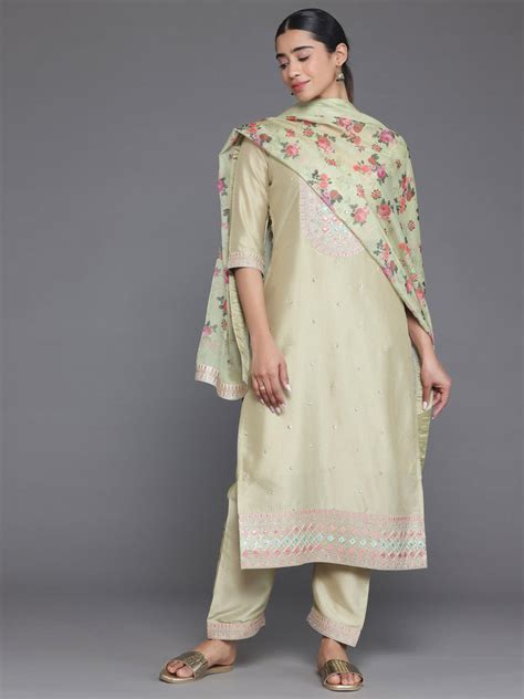 Buy Green Embroidered Silk Blend Straight Suit With Dupatta Online at ...