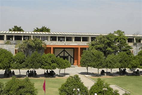 Samajshri Prashantdada Hiray College of Pharmacy Malegaon Hostel Fees ...