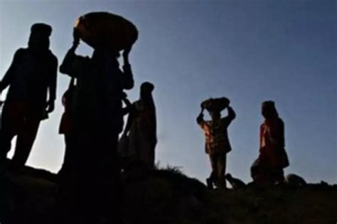 MGNREGA Was Passed Today In 2004, Here Are 8 Facts About A Scheme That ...