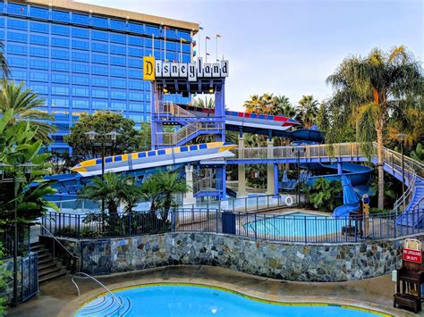 Review: Disneyland Hotel