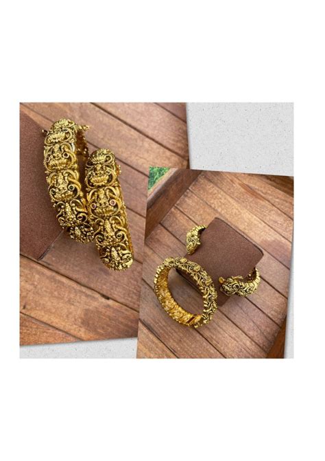 Nakshi lakshmi bangles – Alluring Accessories