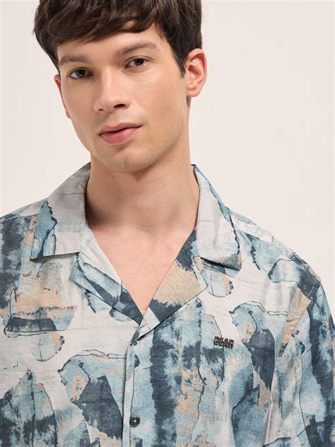Men Multicolor Abstract Digital Print Relaxed Fit Cuban Collar Shirt – FYVA