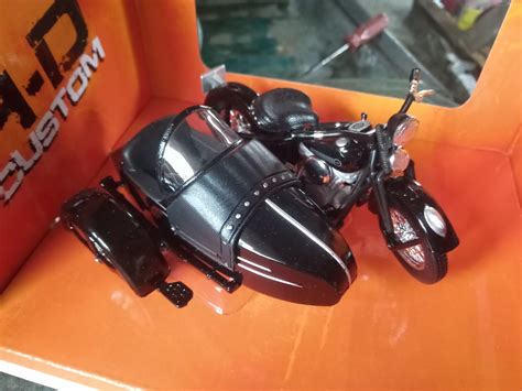 Buy Maisto - Harley Davidson 2001 Flhrc Road King Side Car (1/18 ...