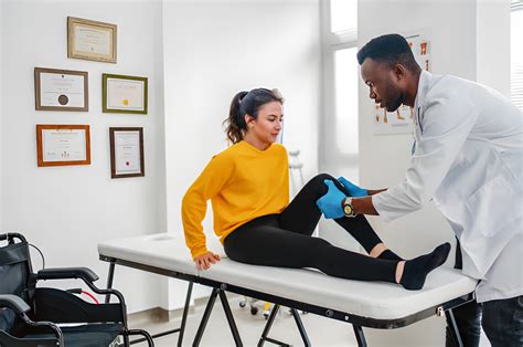 GAE vs. Knee Replacement Surgery — Which Is Right for You?