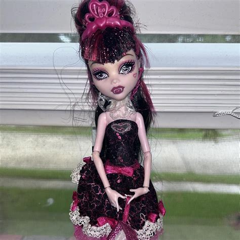 ORIGINAL Draculaura Sweet 1600 Monster High Doll G1... - Depop