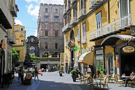 10 Best Places to Go Shopping in Naples - Where to Shop in Naples and ...