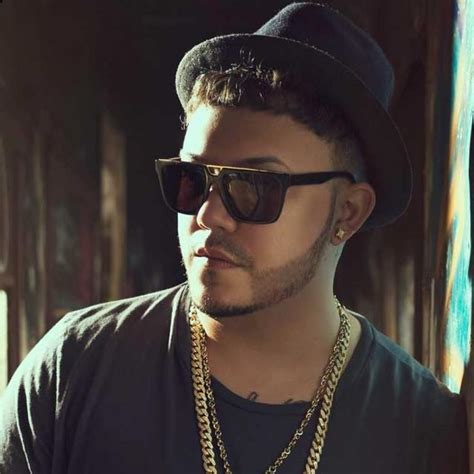 REPLAY (PART. FARRUKO): traduction française de Jory Boy