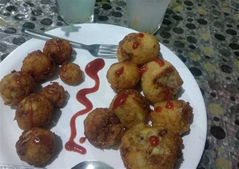 Potato bread pockets Recipe by sangeeta arora - Cookpad