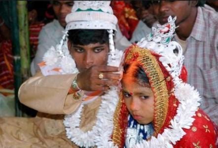 印度真正的问题在哪？或许通过屡禁不止的童婚我们能够可见一斑！_腾讯新闻