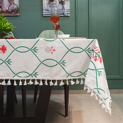 The Art of Choosing the Perfect Table Cover for Events | Urban Space ...