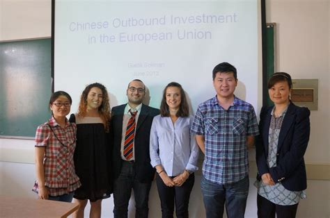 我院举行2013年经济学专业外国留学生论文答辩