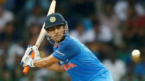Ish Sodhi loves how MS Dhoni slows down and controls T20 cricket ...