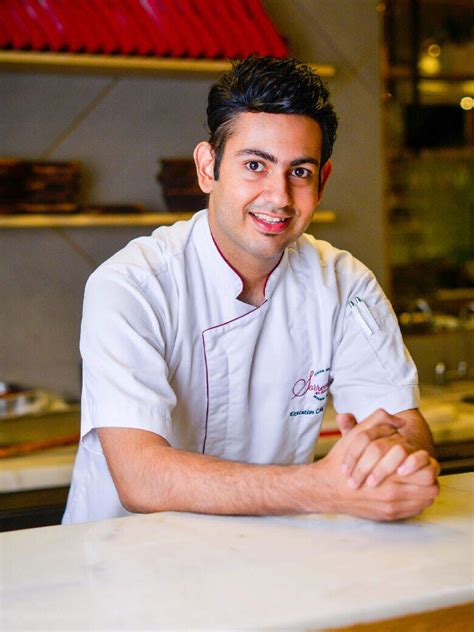 These four cocktails are super easy to make & are great party drinks ...