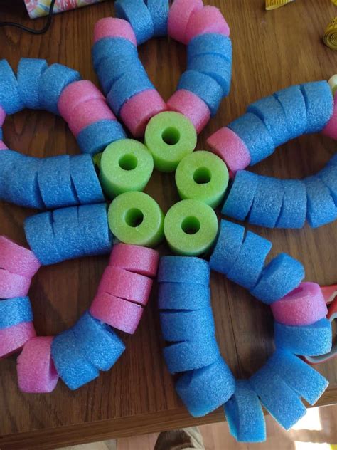 Pool Noodle Craft: Using Gigantic Beads to Make a Flower