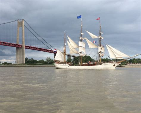 Armada 2023. Les ponts de Normandie, Tancarville et Brotonne en partie ...