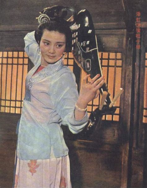 重溫影星潘虹在1981年電影《杜十娘》中的絕代風華 - 每日頭條