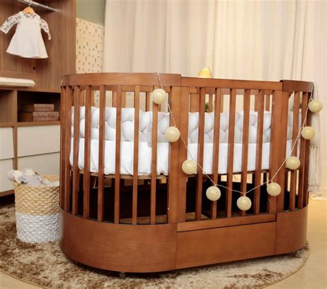 This 4-in-1 Convertible Crib, Bassinet, and Toddler Bed Grows With Your ...