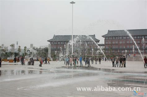 揭阳渔湖文化广场 - 阿里巴巴商友圈