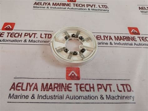 Ub-6 F03c83520 Detector Base – Aeliya Marine Tech