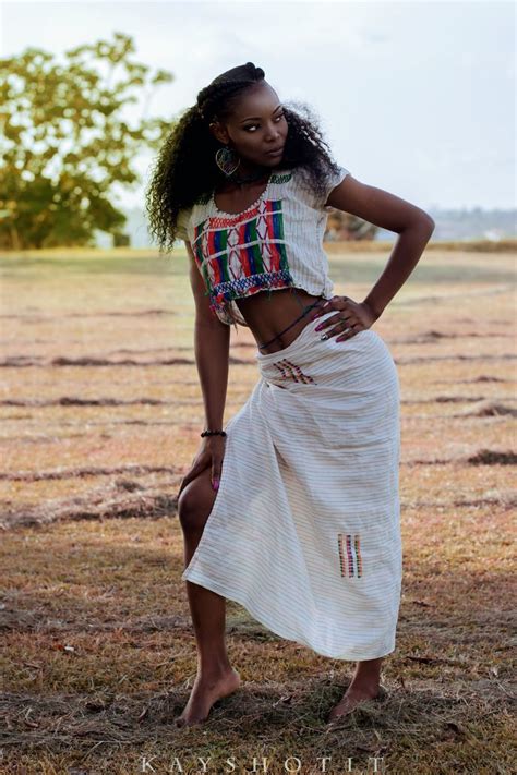 Fulani Headscarves: Cultural Fashion in West Africa