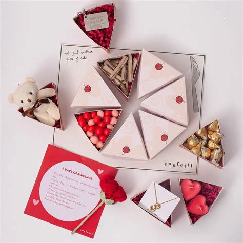 Best Gift Hampers for Wife in 2025 | Romantic Personalized Hampers and ...