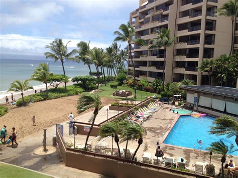 Hanging out at the Sands of Kahana, Maui an Oceanfront timeshare resort ...