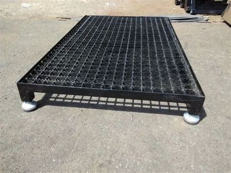 Floor Gratings - Steel Grating Gi Painted Manufacturer from Pune