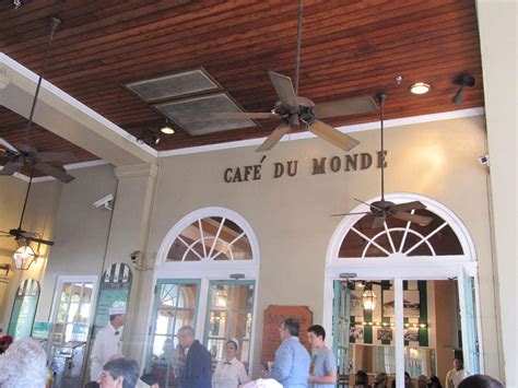 Cafe Du Monde, New Orleans - Get Cafe Du Monde Restaurant Reviews on ...