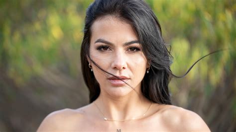 Estefania Pahe. Desktop wallpaper. 1920x1080