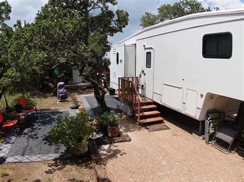 Long Term RV Park Near Austin, Texas | Oak Meadows RV Park
