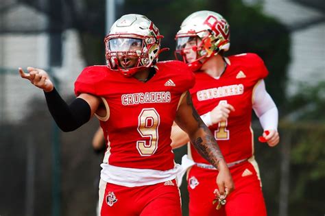 Football: No. 1 Bergen Catholic vs. No. 13 Delbarton on September 18 ...
