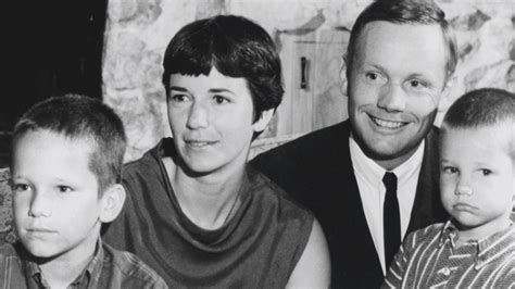 Inside Neil Armstrong Family Life - Philip Metzger