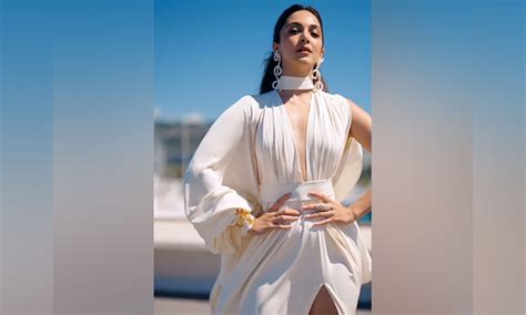 Kiara Advani exudes diva vibes in her first look from Cannes
