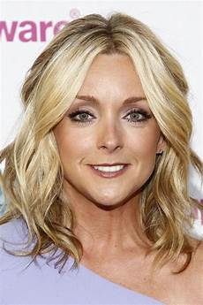 Medium Length Hairstyles For Heavy by 25 Easy Medium Length Hairstyles And Haircuts For Medium Length Hairstyles For Heavy