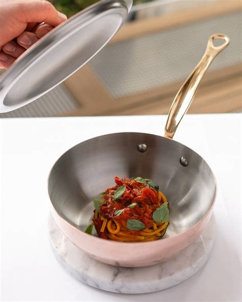 FOUR SEASONS HOTEL DES BERGUES GENEVA - Hotel Reviews, Photos, Rate ...