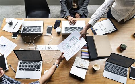 Software vs Application 的图像结果