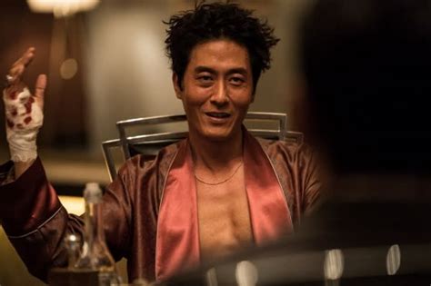 影讯 | 韩国演员金柱赫遗作《毒战》杀青 真人版《犬舍》发布预告明年4月20日上映|界面新闻 · 娱乐