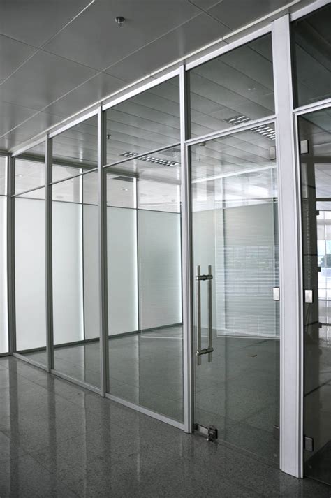 玻璃隔断墙办公室隔墙铝合金隔断钢化玻璃百叶隔断高隔断隔断墙-阿里巴巴
