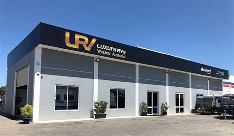 Graphics Building Signage 的图像结果