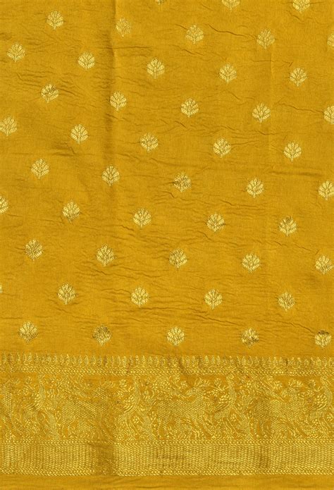 BHUMI : AJRAKH DOLA SILK SAREE WITH NAKSHI ZARI PALLU – EkBanni
