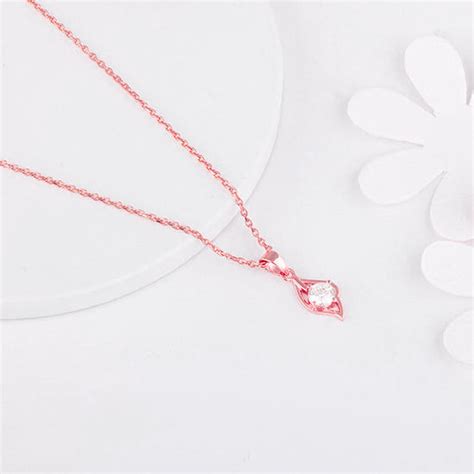 Rose Gold Falling Dew Pendant With Link Chain – GIVA Jewellery