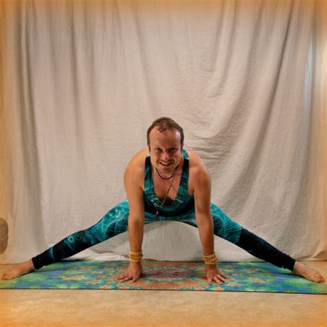 Straddle Splits Challenge 的图像结果