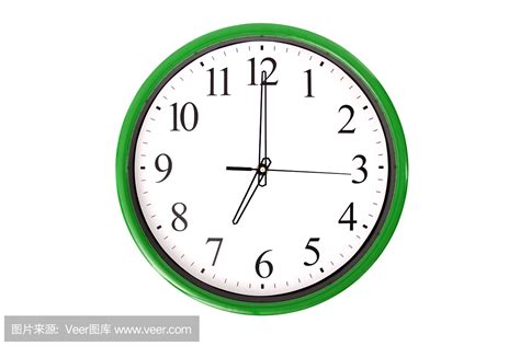 七点钟方向的棕色木头时钟与白棕色木头时钟隔绝与白色背景的棕木头时钟隔绝高清图片下载-正版图片306873461-摄图网